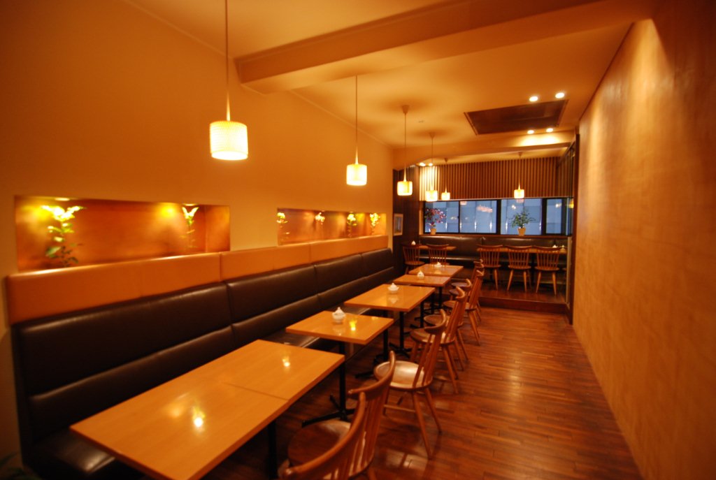 炭火焙煎珈琲. 凛 本店